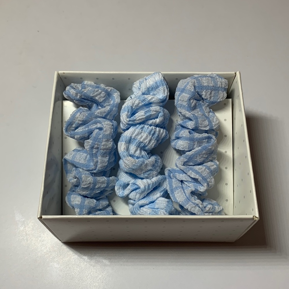 Country Road Scrunchies 3pk Box - Picture 2 of 4